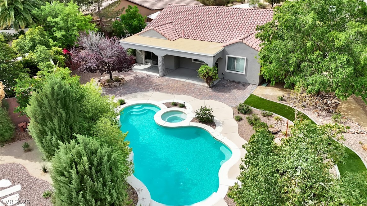 2656 La Boutique Street