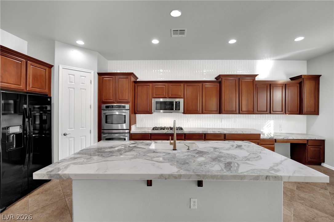 2656 La Boutique Street