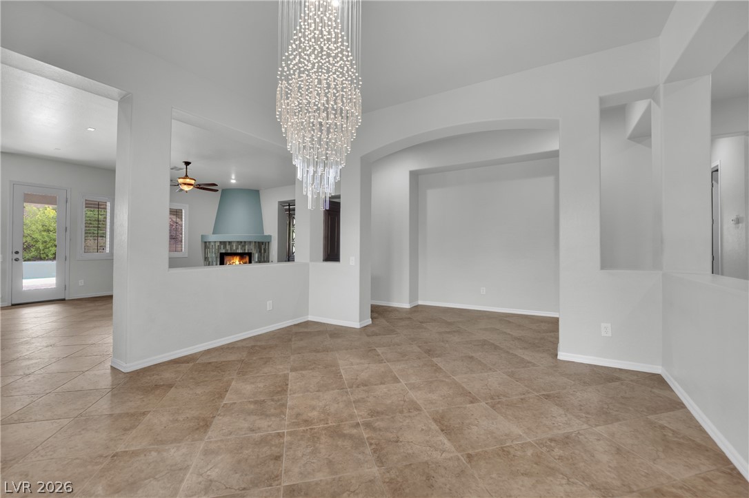 2656 La Boutique Street