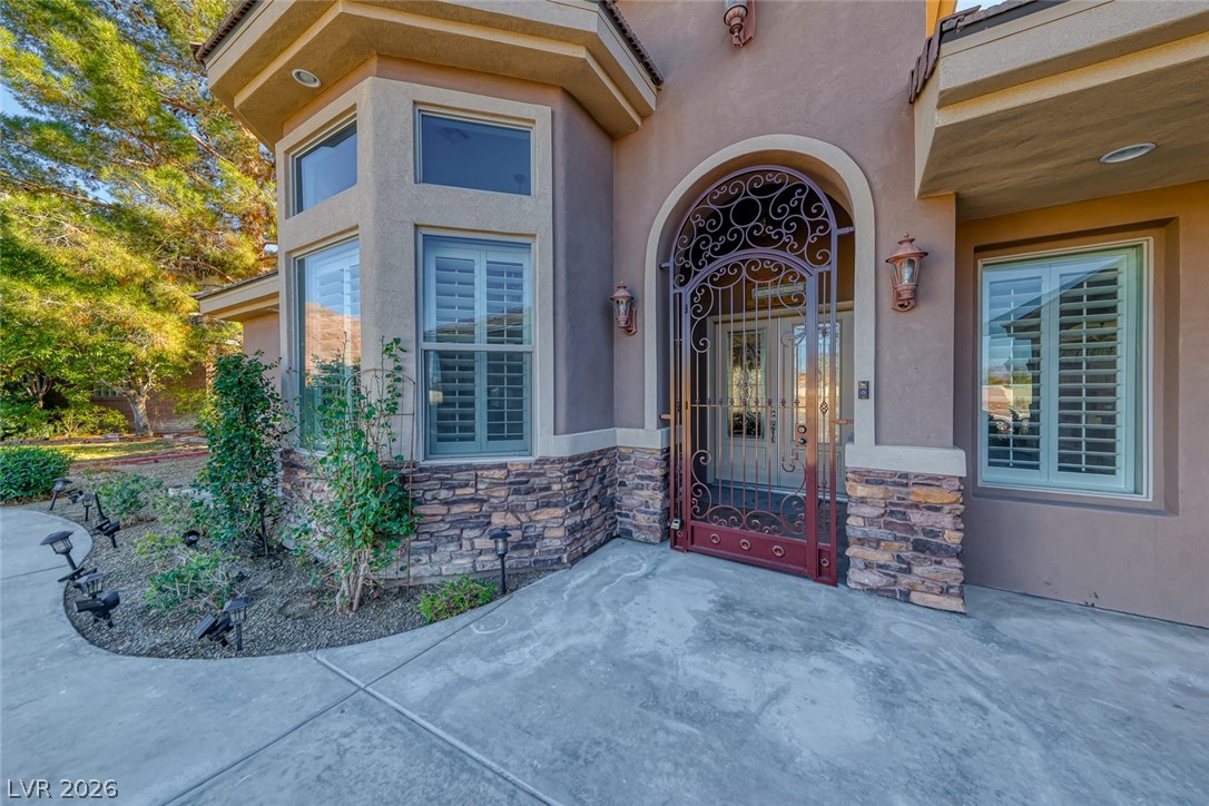 6465 Sugar Knoll Court