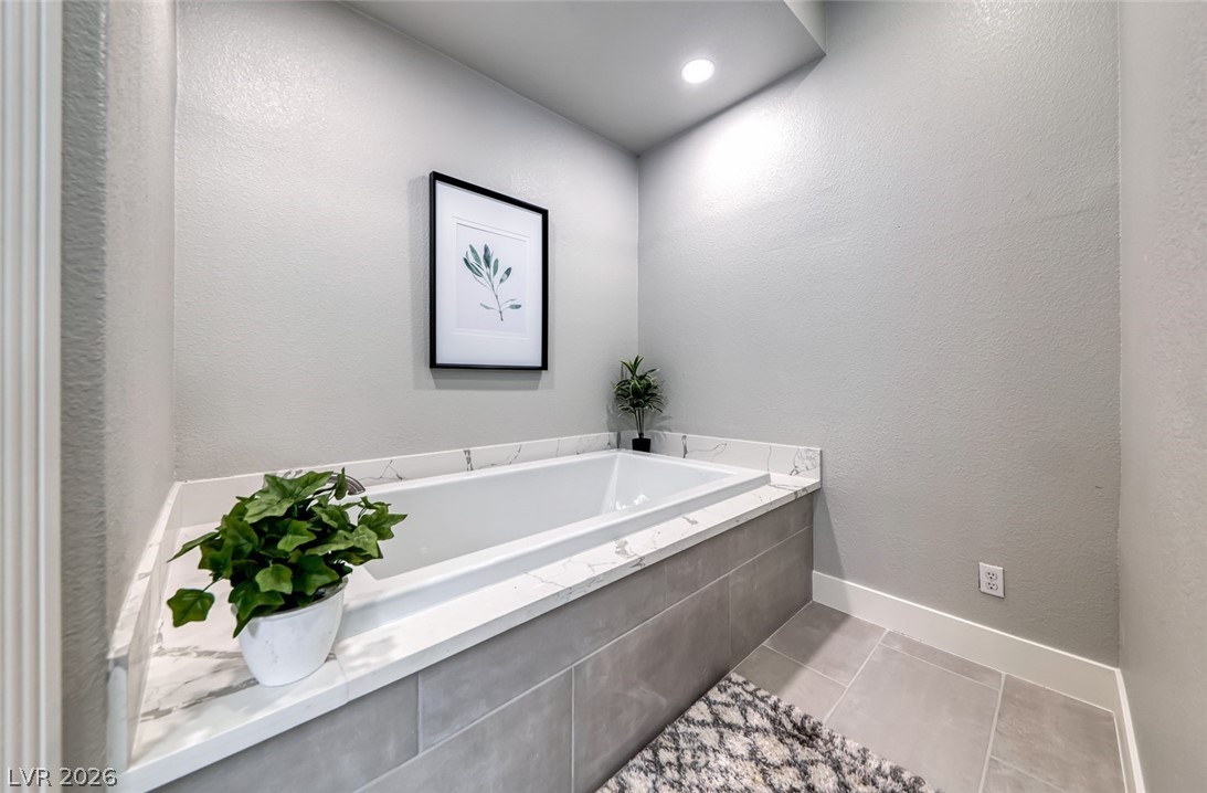 6465 Sugar Knoll Court