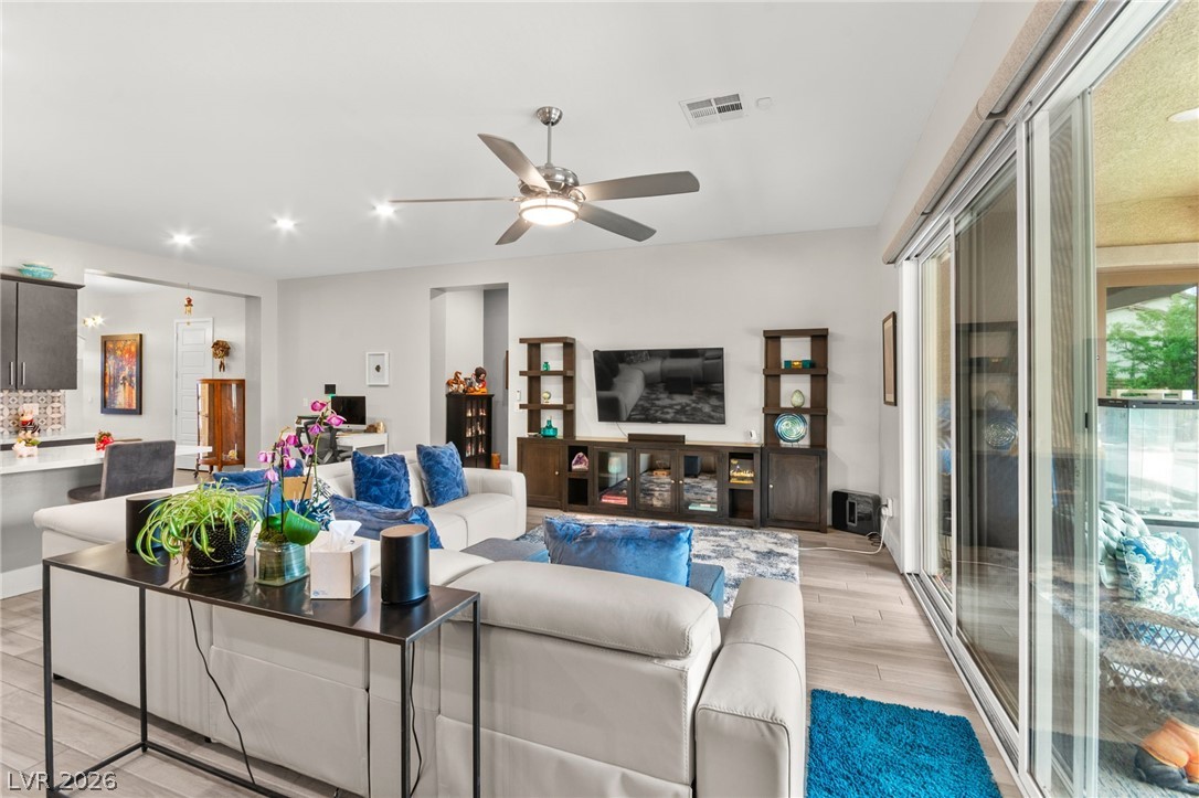 4370 Lailah Skye Avenue