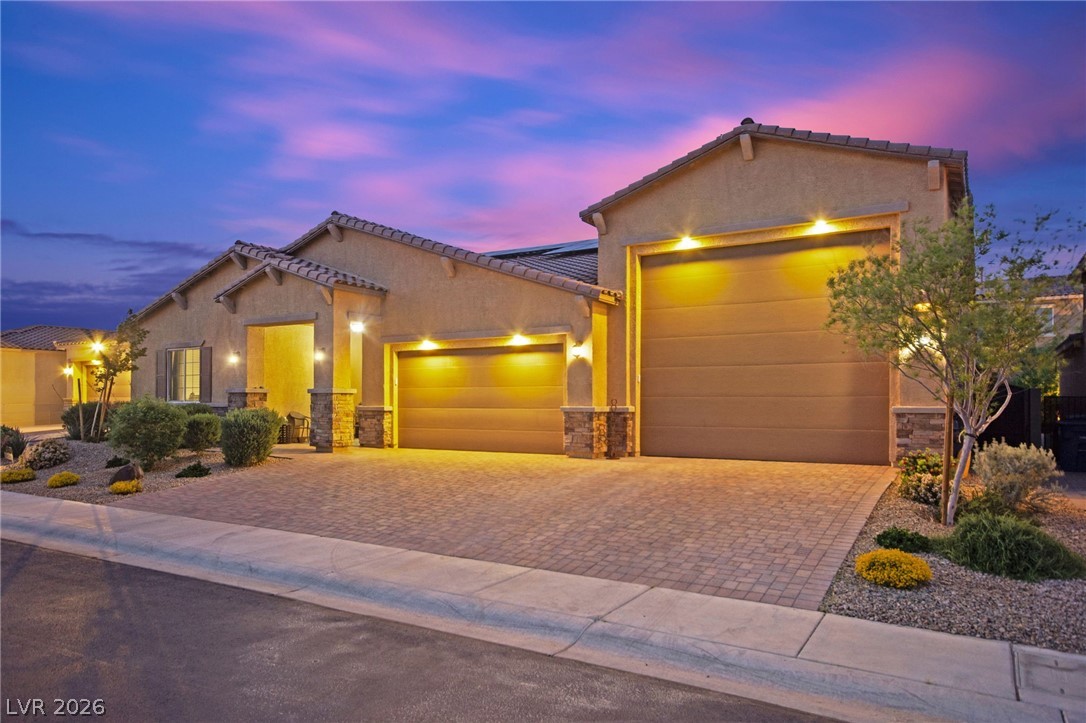 4370 Lailah Skye Avenue