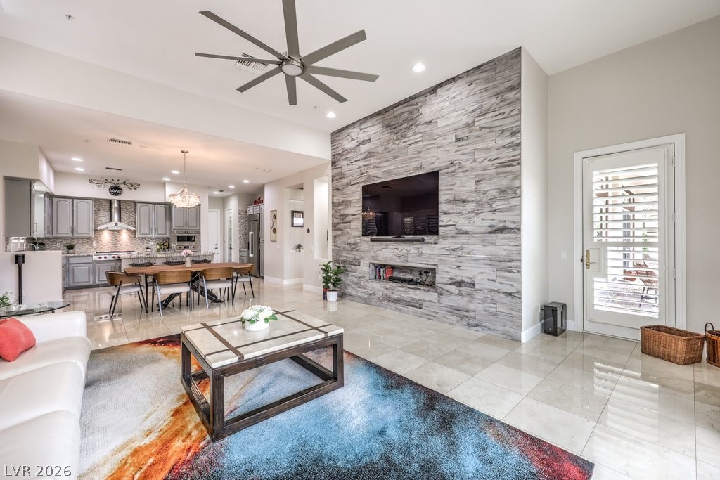 14 Brandermill Drive