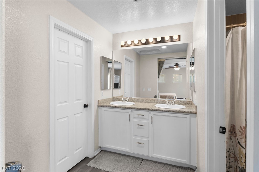 7876 Marbledoe Street