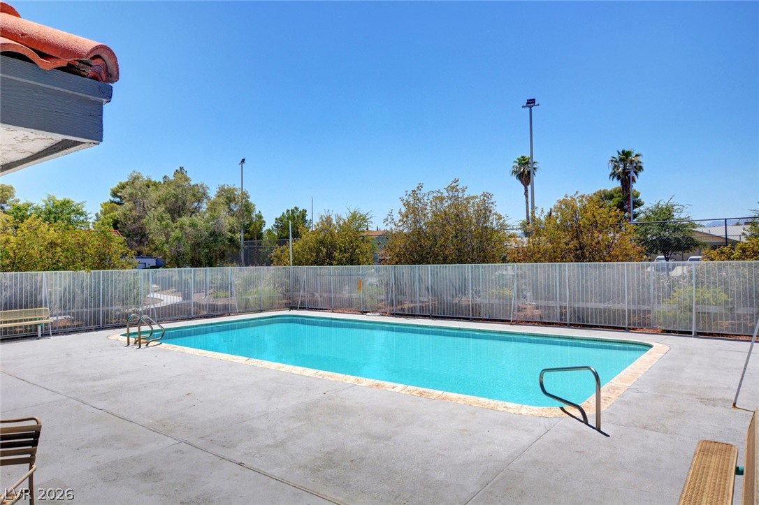 1016 Willow Tree Drive B