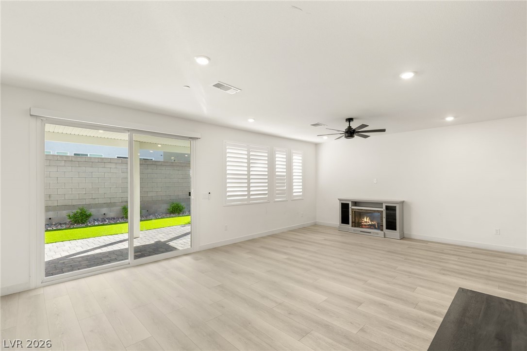 10193 Chockstone Street