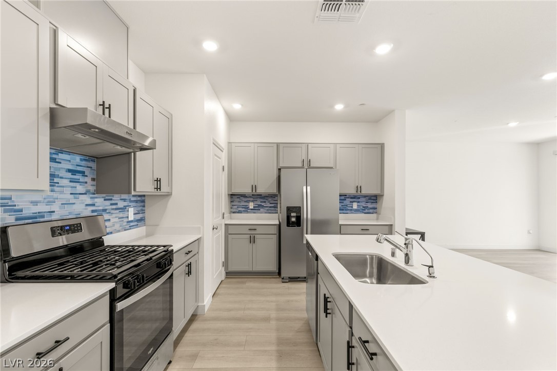 10193 Chockstone Street