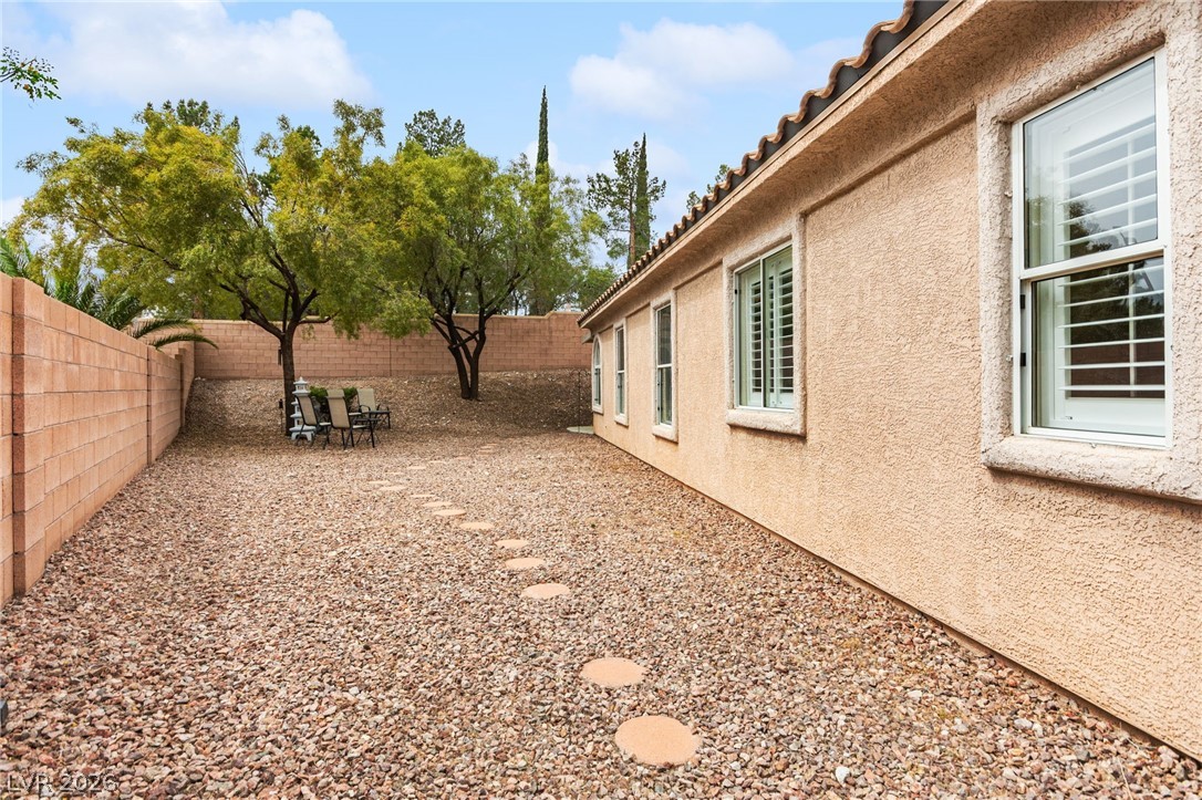 477 Annotto Bay Street