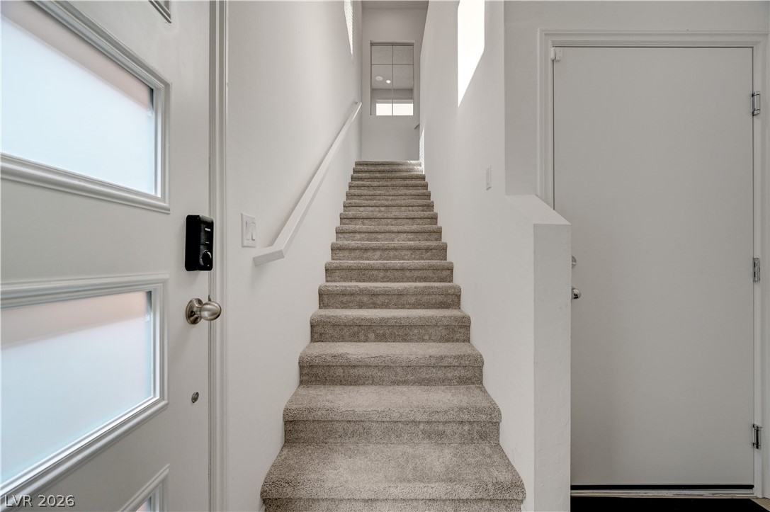 600 North Carriage Hill Drive 2084