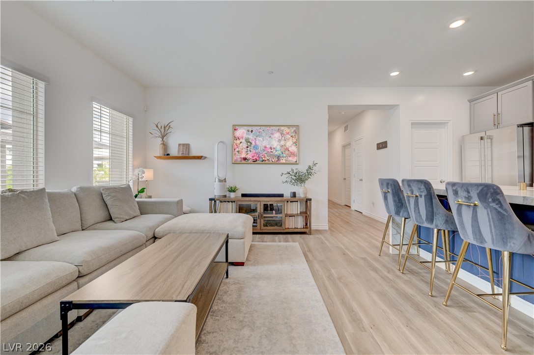 600 North Carriage Hill Drive 2084