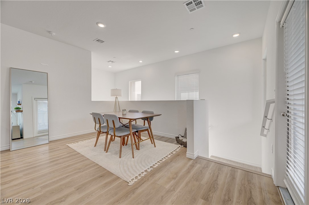 600 North Carriage Hill Drive 2084