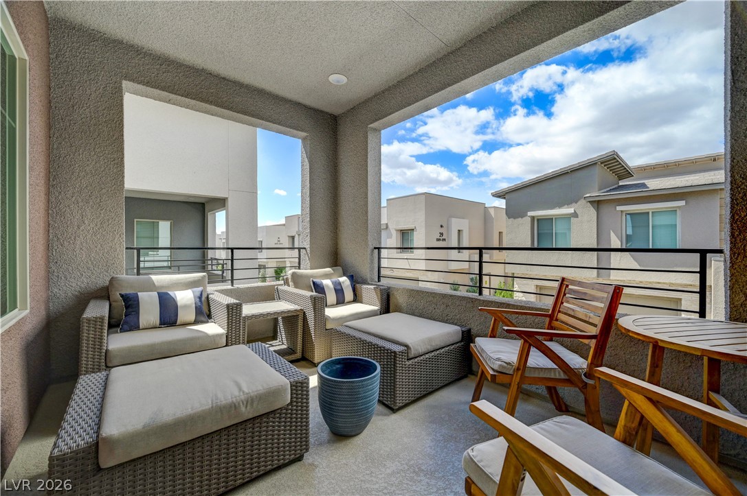 600 North Carriage Hill Drive 2084