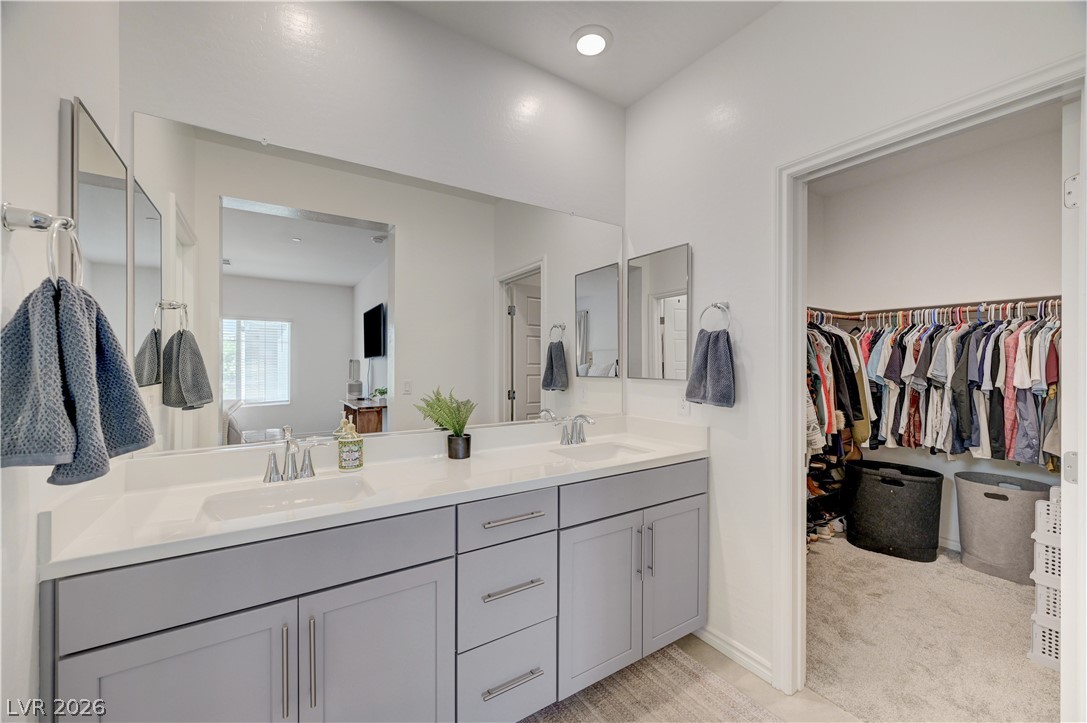 600 North Carriage Hill Drive 2084