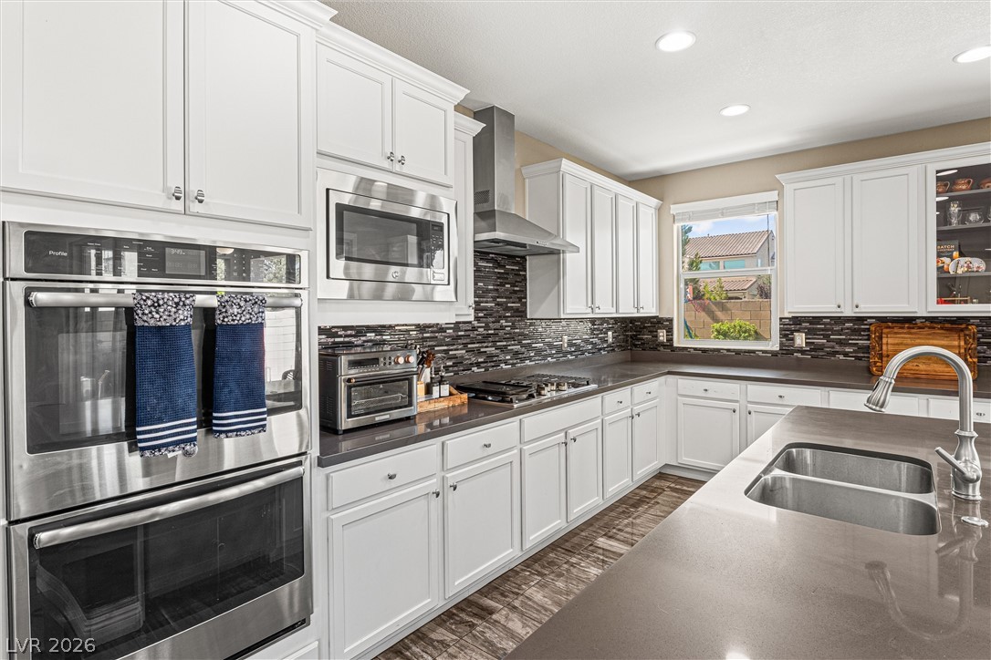 9936 Bighorn Bellows Avenue