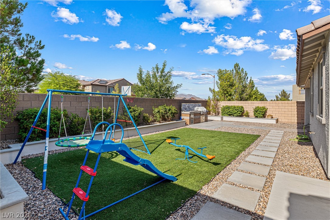 9936 Bighorn Bellows Avenue