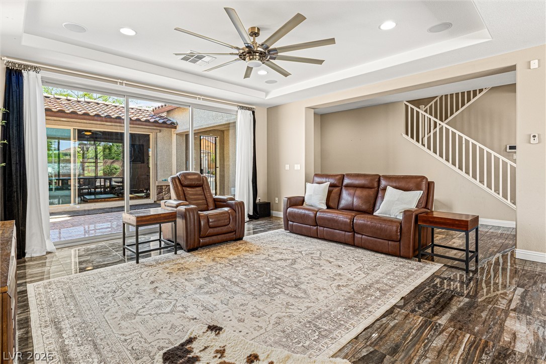 9936 Bighorn Bellows Avenue