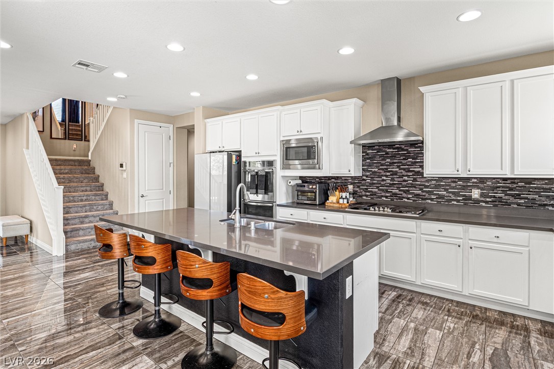 9936 Bighorn Bellows Avenue