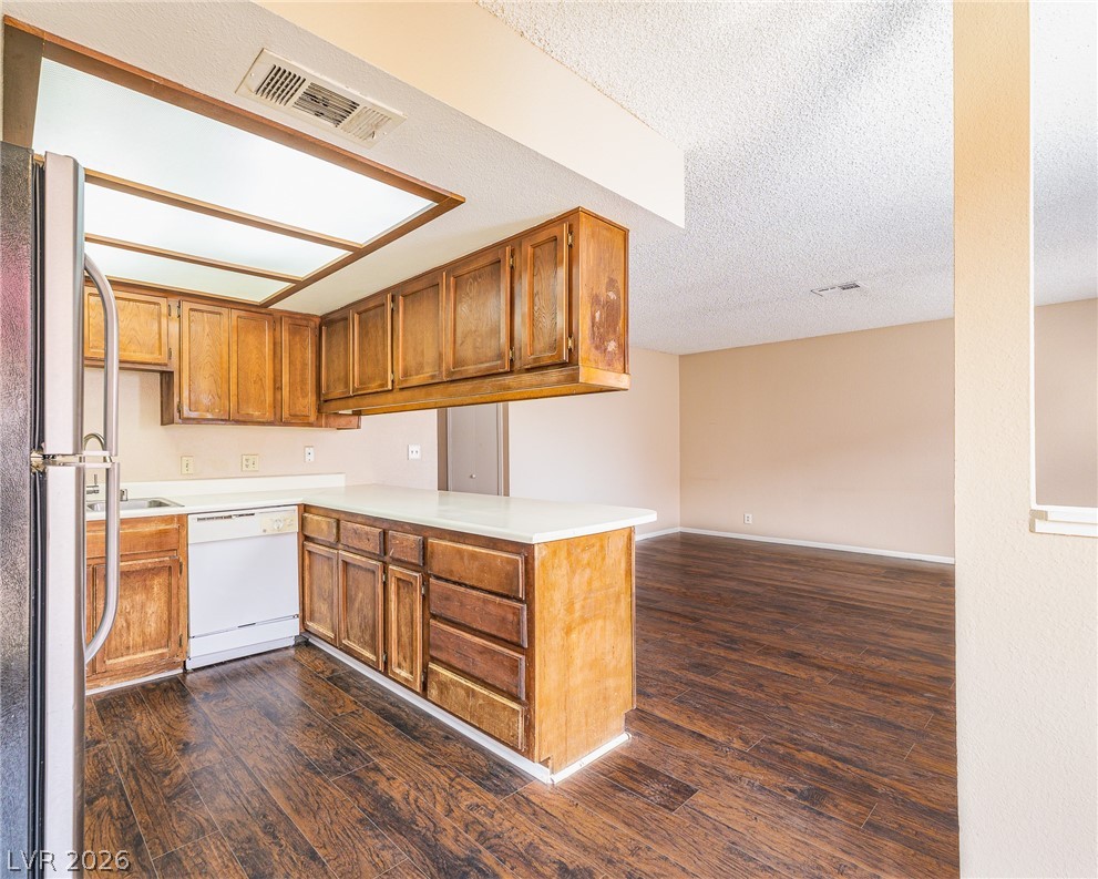 4300 North Lamont Street 251