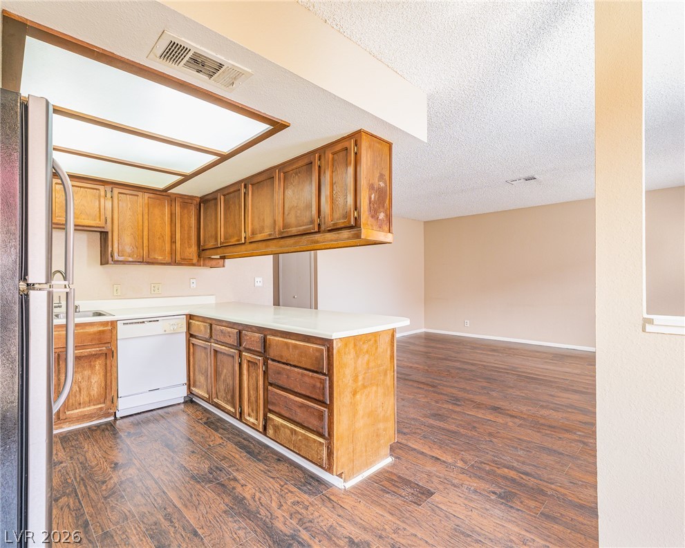 4300 North Lamont Street 251