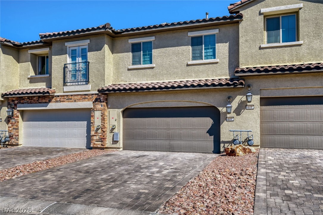 677 Omaggio Place