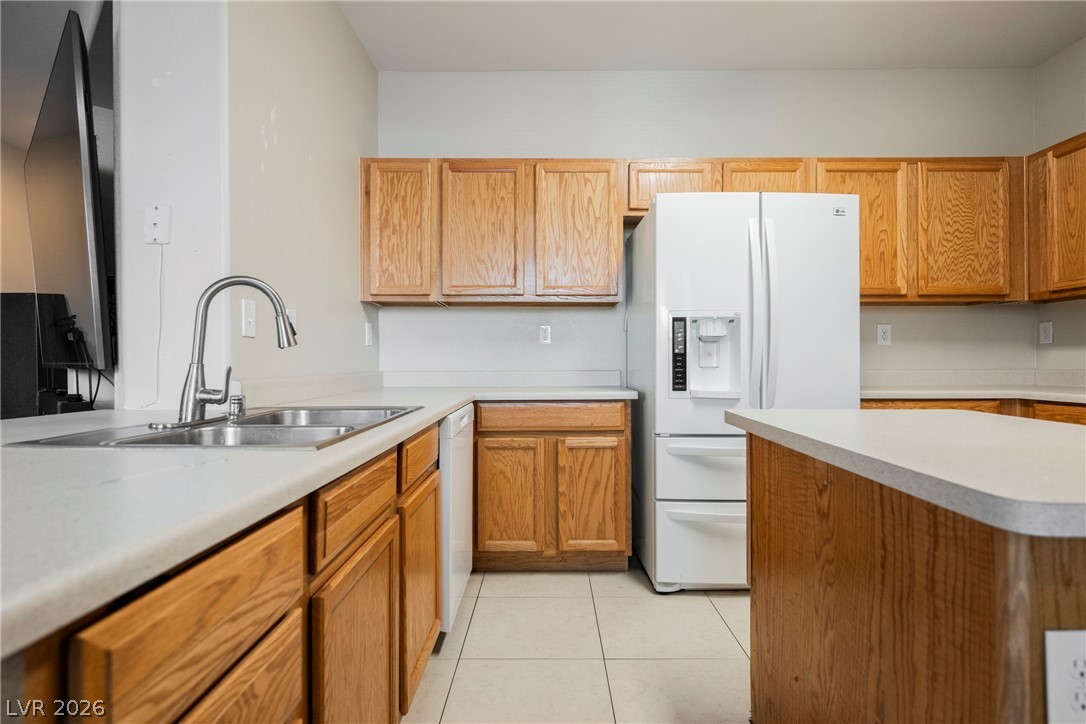 6682 Higger Tor Avenue