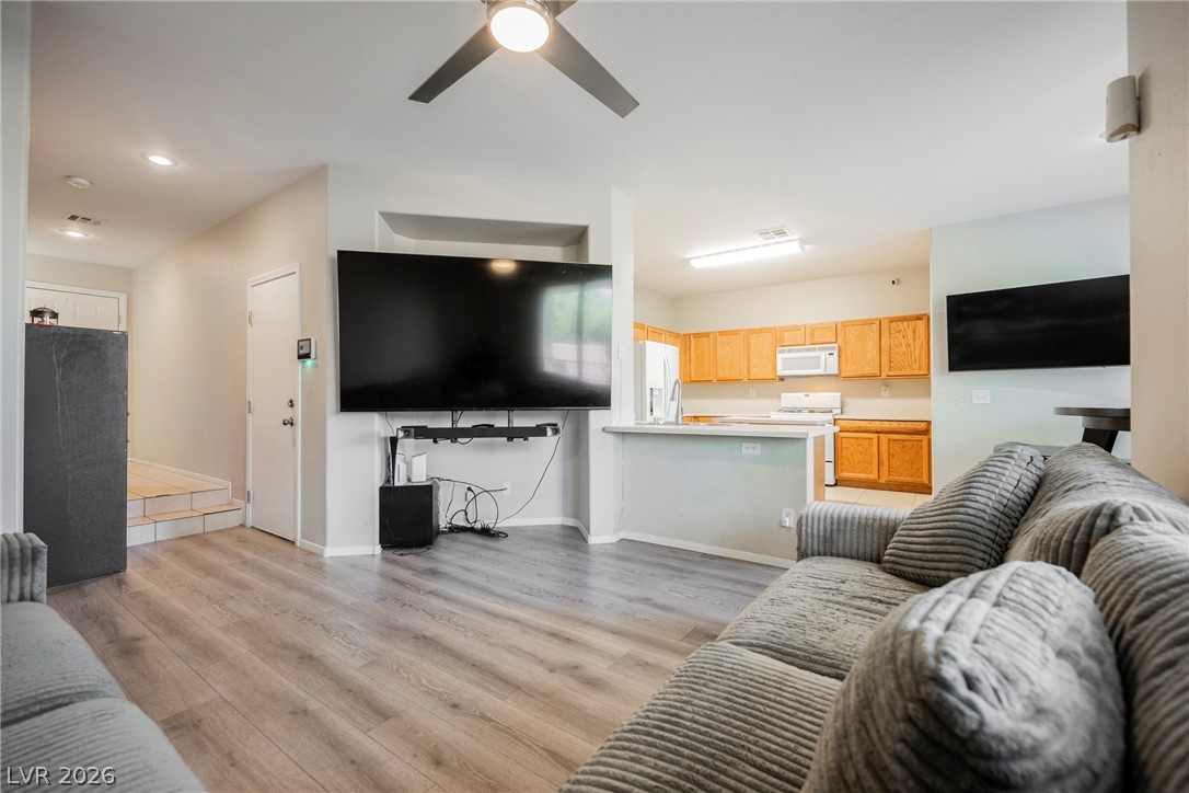 6682 Higger Tor Avenue