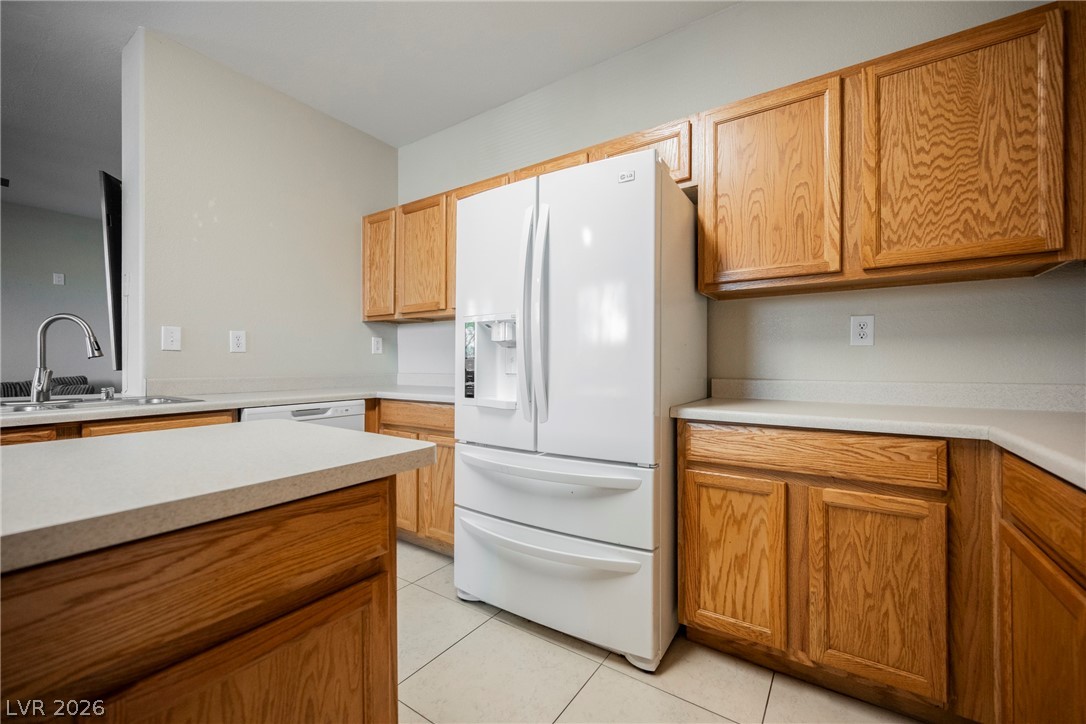 6682 Higger Tor Avenue