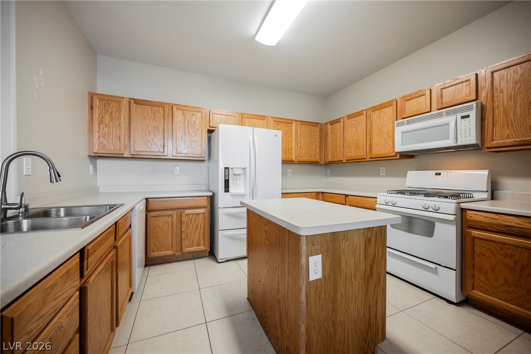 6682 Higger Tor Avenue