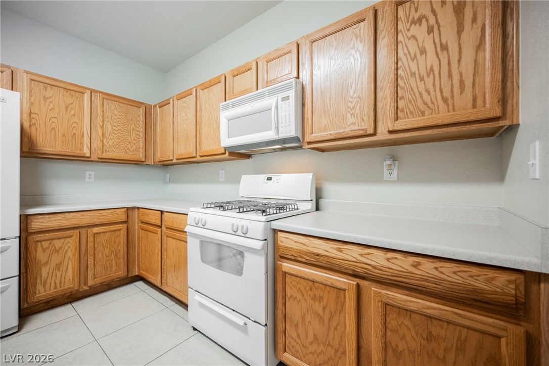 6682 Higger Tor Avenue