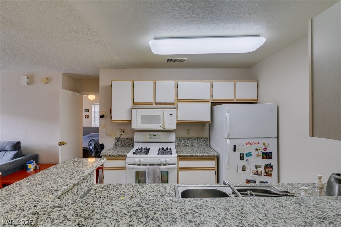 2200 South Fort Apache Road 1057