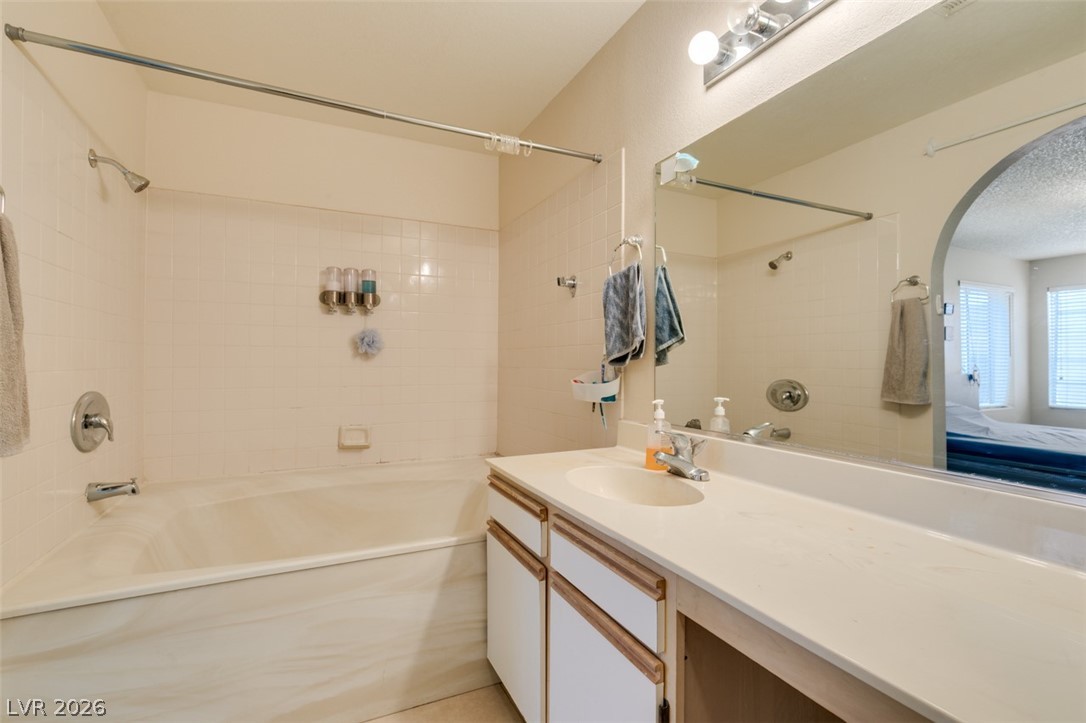 2200 South Fort Apache Road 1057