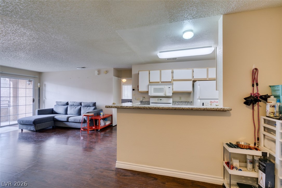 2200 South Fort Apache Road 1057