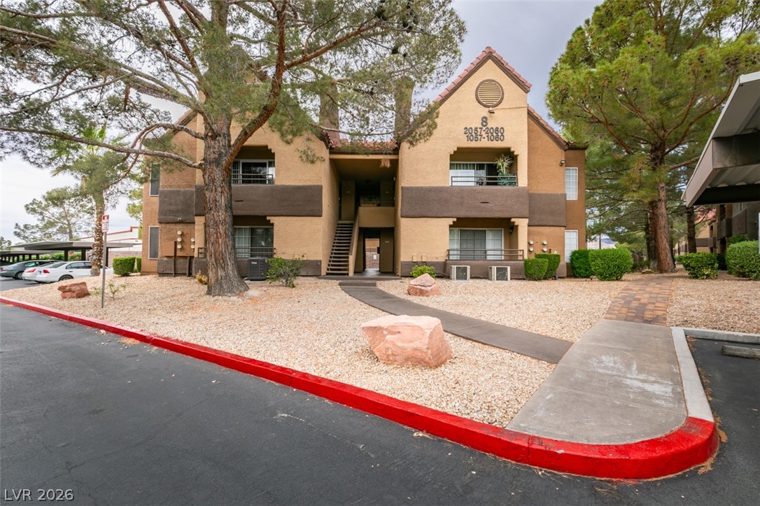 2200 South Fort Apache Road 1057
