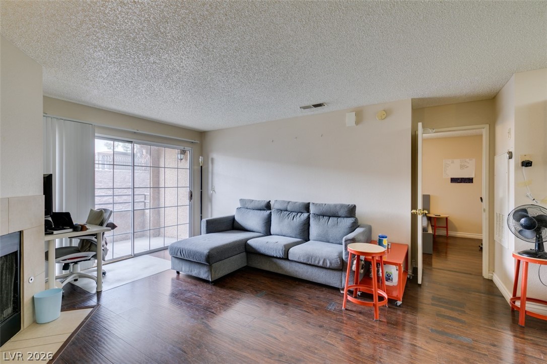 2200 South Fort Apache Road 1057