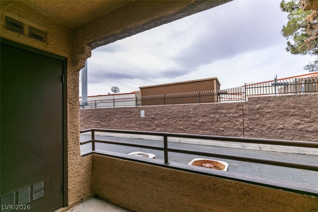 2200 South Fort Apache Road 1057