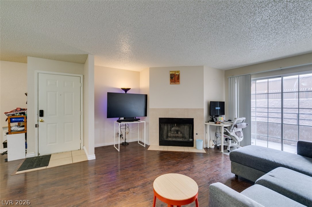 2200 South Fort Apache Road 1057