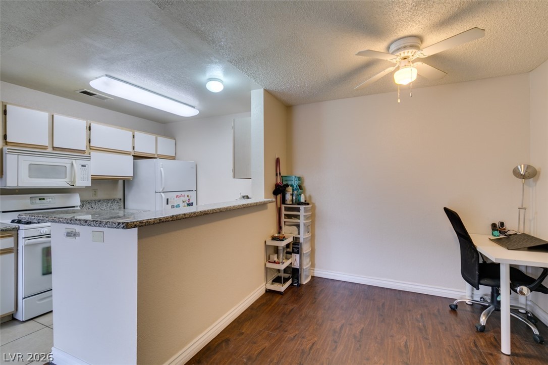2200 South Fort Apache Road 1057