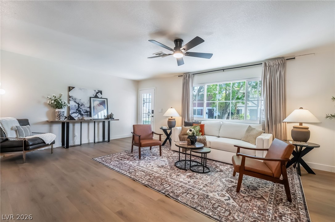 421 Greenbriar Townhouse Way