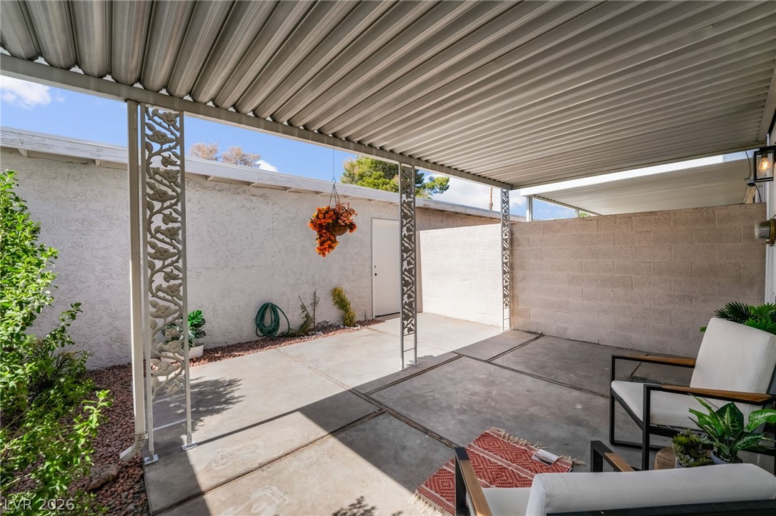 421 Greenbriar Townhouse Way