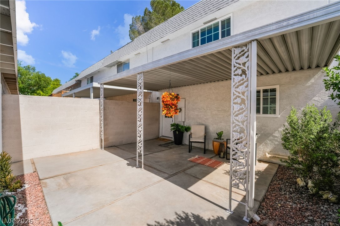 421 Greenbriar Townhouse Way