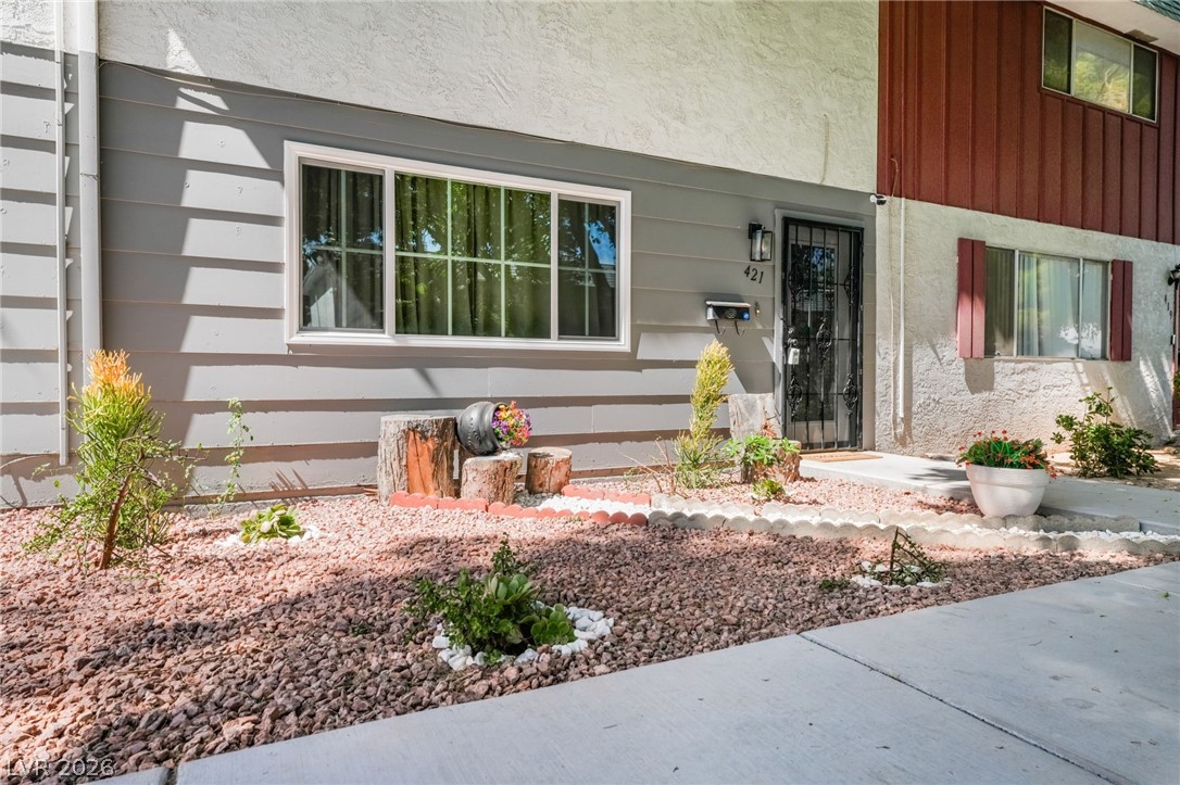 421 Greenbriar Townhouse Way