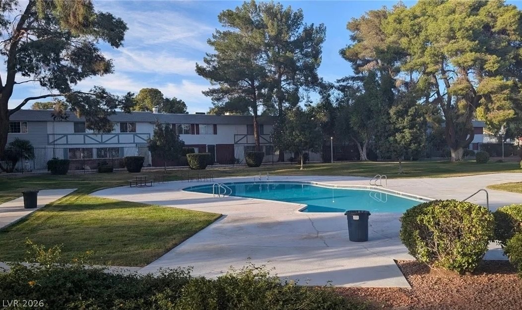 421 Greenbriar Townhouse Way