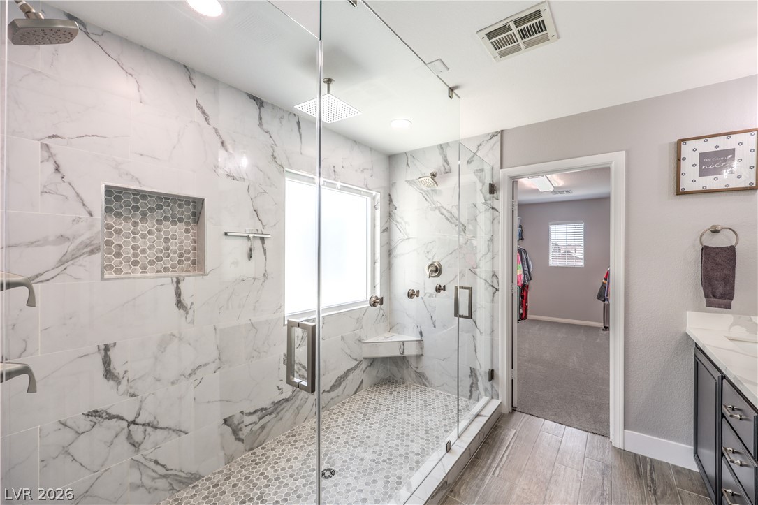 5016 Lone Wolf Avenue