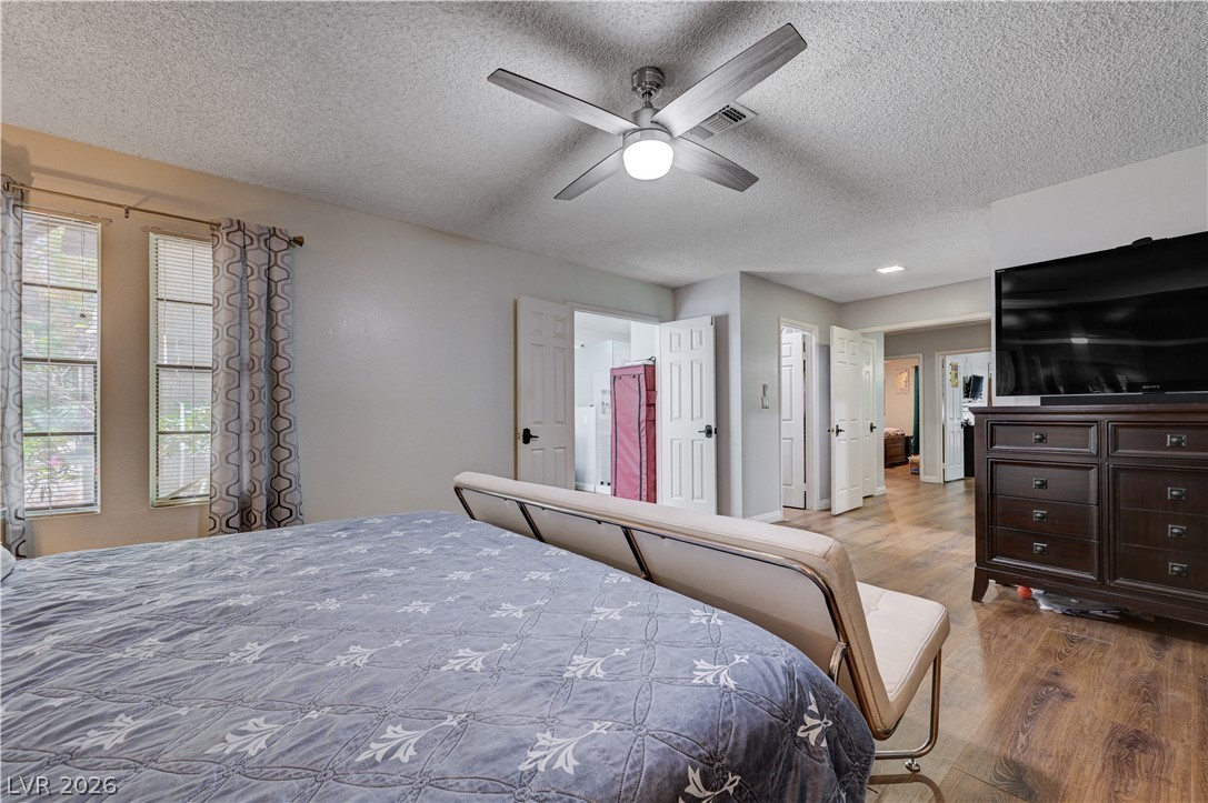 3928 Edgemoor Way