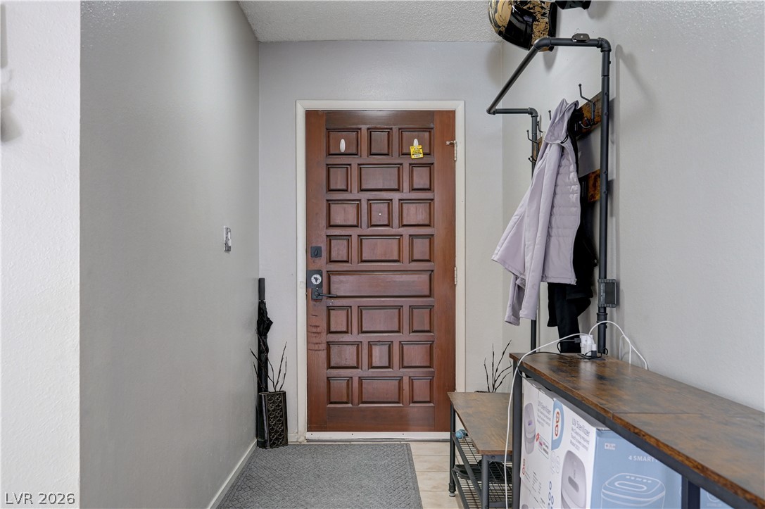 3928 Edgemoor Way