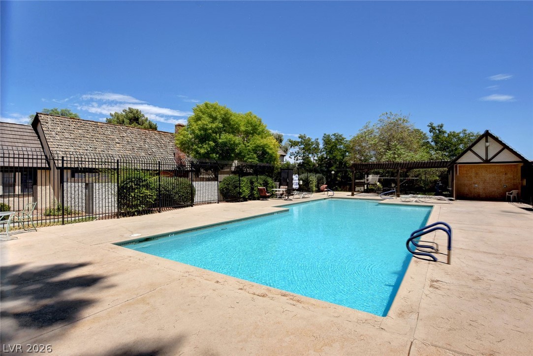 3928 Edgemoor Way