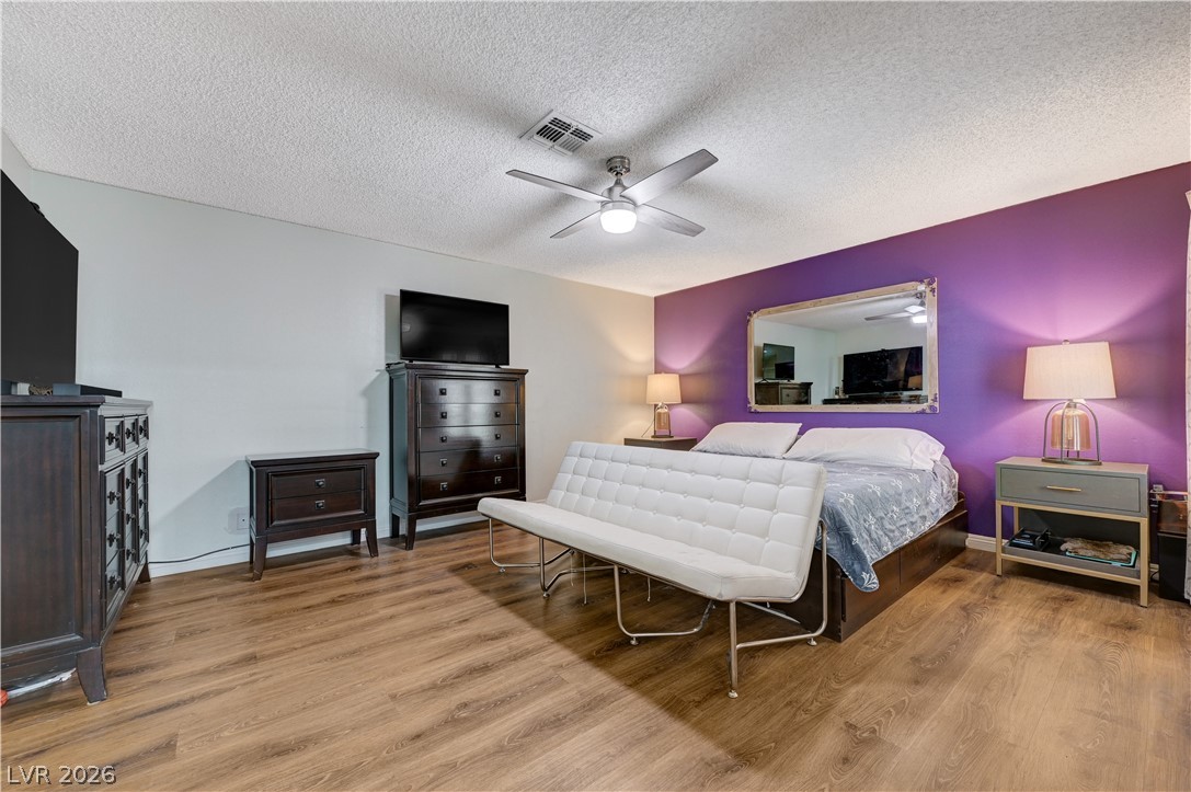3928 Edgemoor Way
