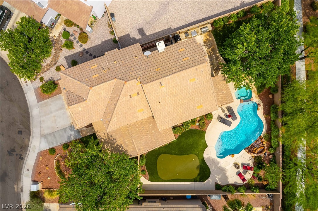 2840 Thicket Willow Street