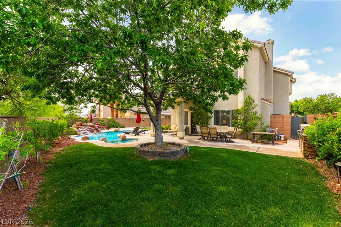 2840 Thicket Willow Street